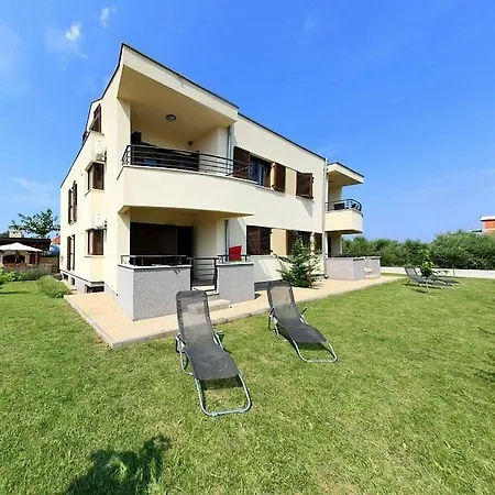 In With Terrace, Air Condition, Wifi, Washing Machine Διαμέρισμα Bibinje
