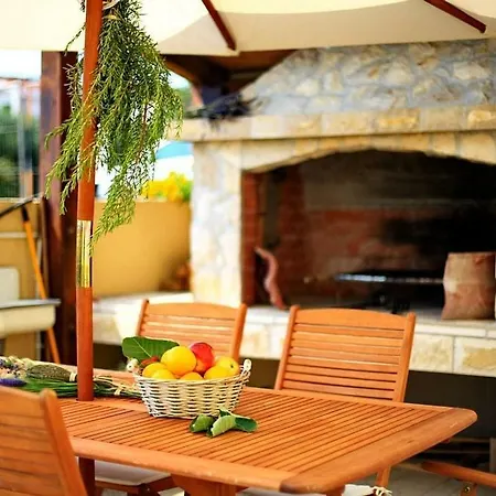 Διαμέρισμα In With Terrace, Air Condition, Wifi, Washing Machine