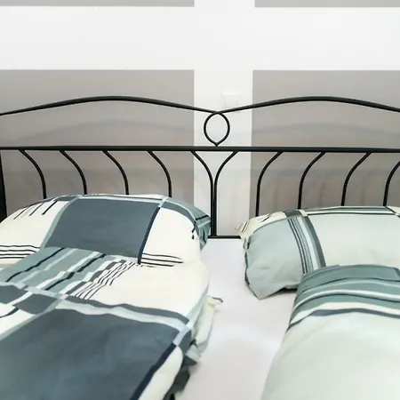 Διαμέρισμα In With Terrace, Air Condition, Wifi, Washing Machine *