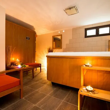 Διαμέρισμα In With Terrace, Air Condition, Wifi, Washing Machine Bibinje
